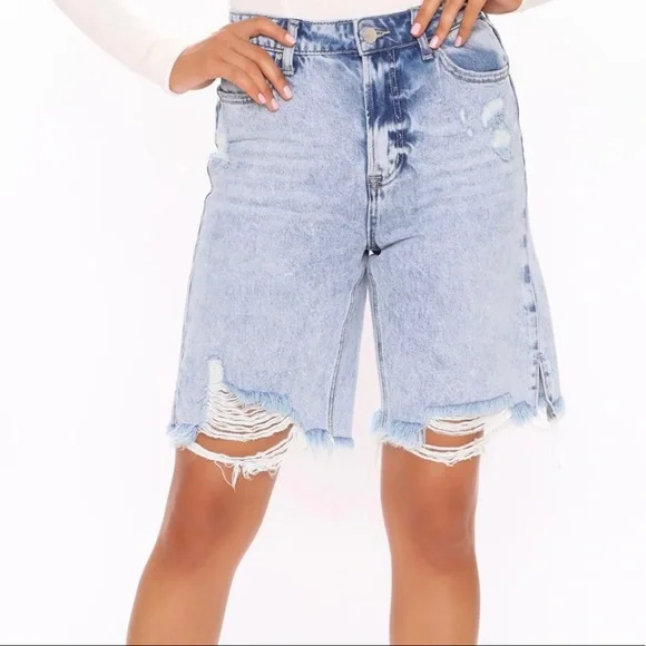 Light Distressed Bermuda Shorts - Picture 2 of 11